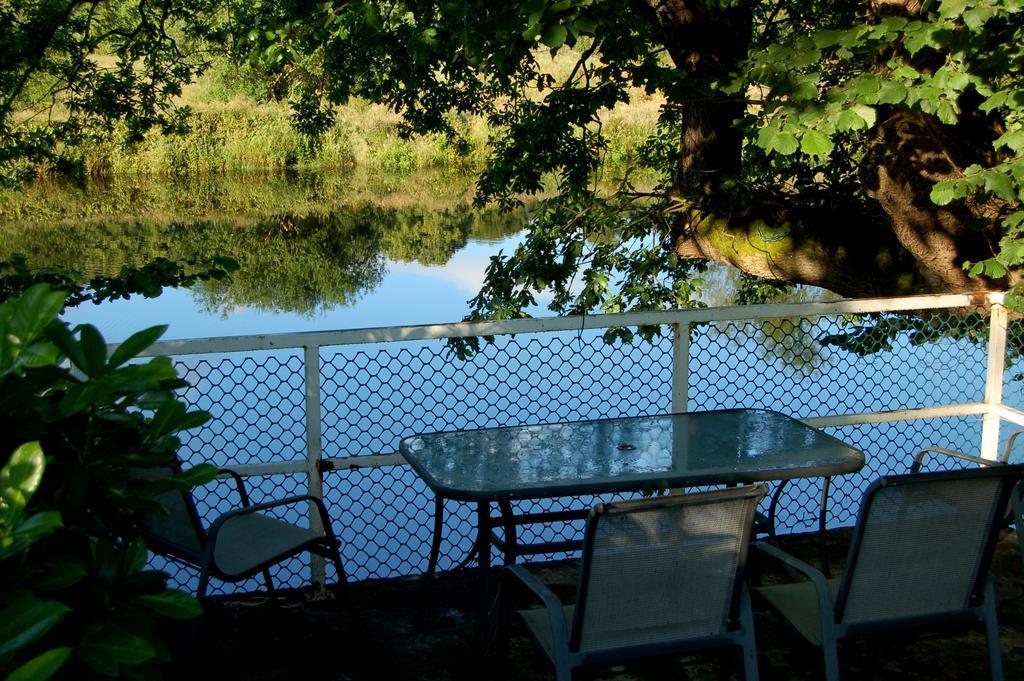 קילורגלין The Grove Lodge Guesthouse מראה חיצוני תמונה