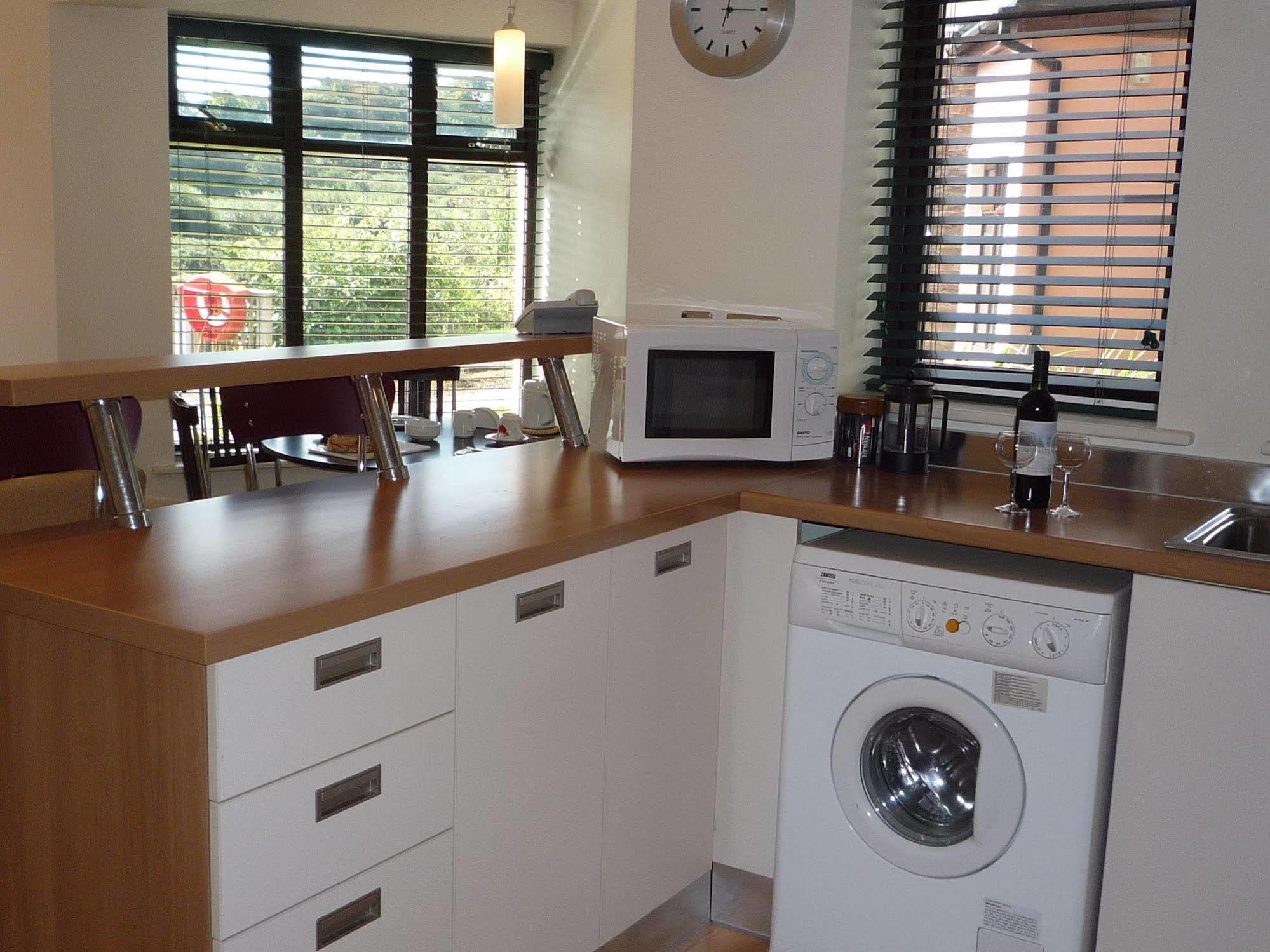 קילורגלין The Grove Lodge Guesthouse מראה חיצוני תמונה